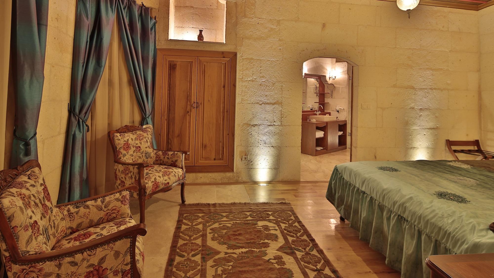 Golden Cave Suites أوروغوبْ المظهر الخارجي الصورة