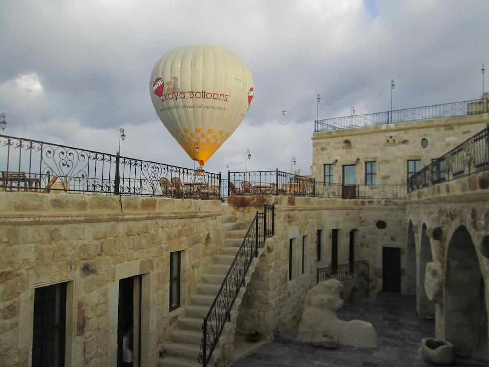 Golden Cave Suites أوروغوبْ المظهر الخارجي الصورة
